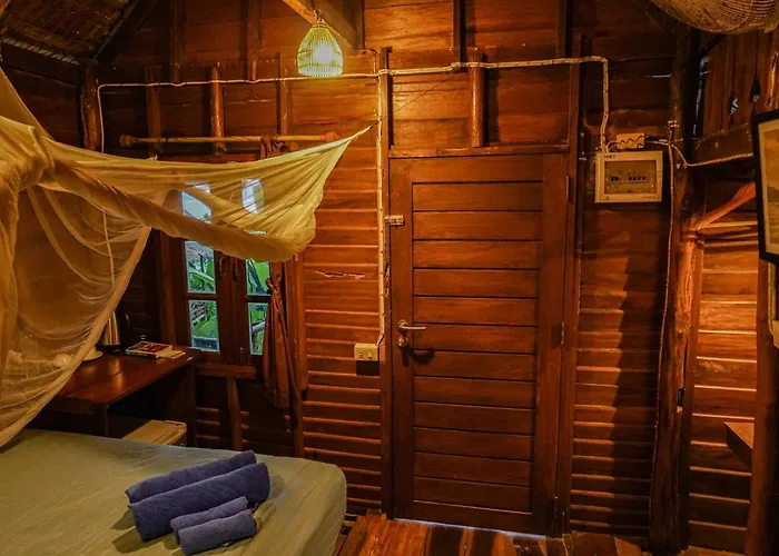 Tha Khao Bay View Bungalow